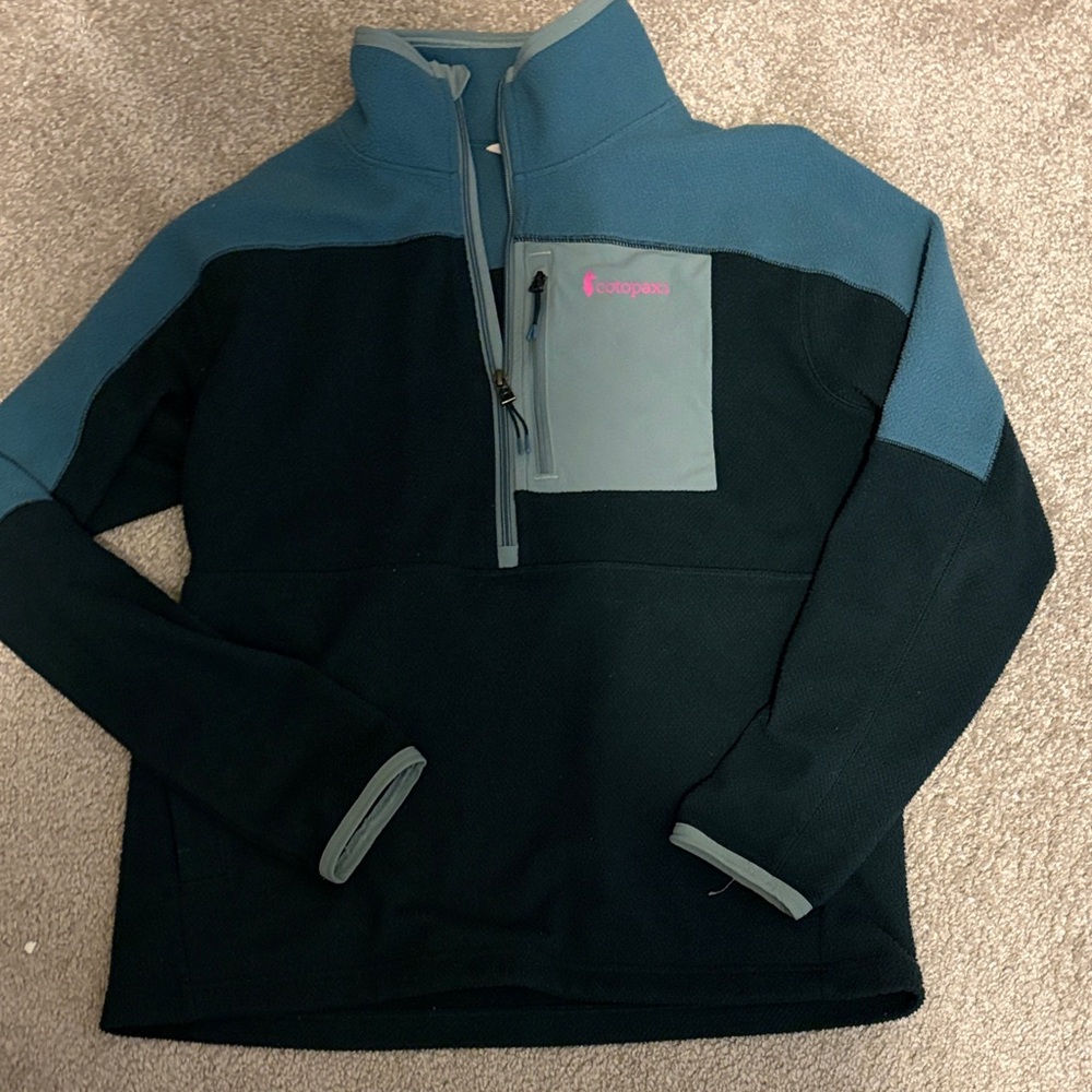 Cotopaxi Blue and Black Women's Jacket
